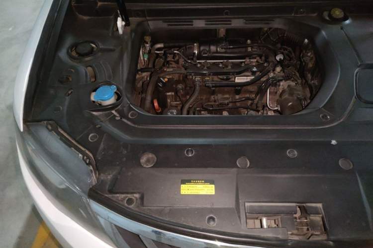 Used Geely Auto Emgrand X7 Sport 2016 1.8TD Automatic Smart Model Engine Bay Right