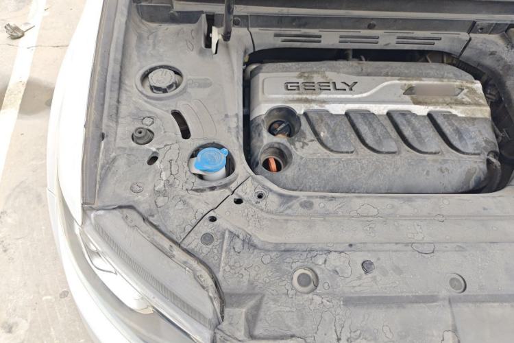 Used Geely Auto Emgrand X7 Sport 2016 1.8TD Automatic ZhiZun Version Engine Bay Right