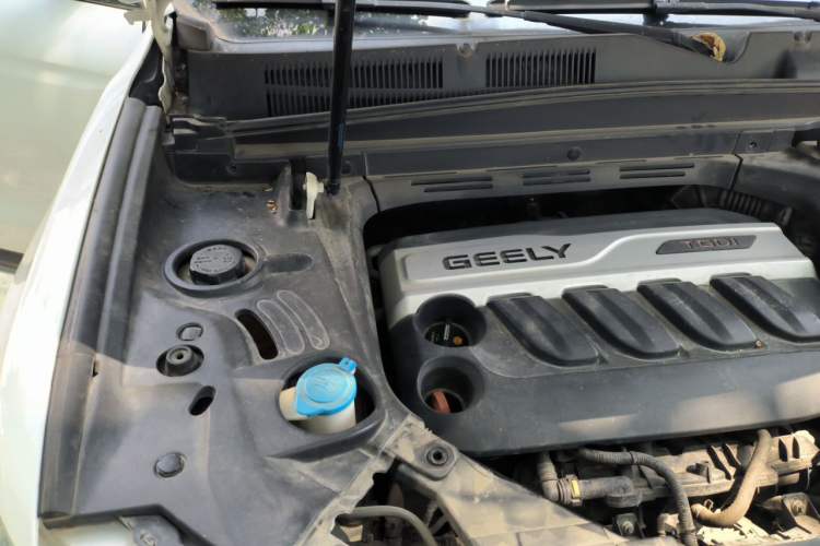 Used Geely Auto Emgrand X7 Sport 2016 1.8TD Automatic ZhiShang Model Engine Bay Right