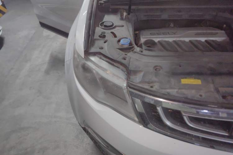 Used Geely Auto Emgrand X7 Sport 2016 1.8TD Automatic Smart Model Engine Bay Right