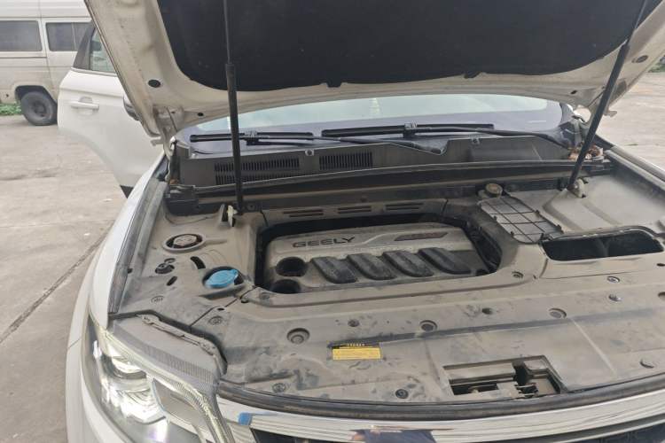 Used Geely Auto Emgrand X7 Sport 2016 1.8TD Automatic ZhiZun Version Engine Bay Right