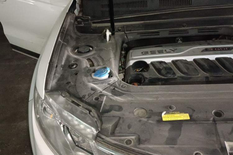 Used Geely Auto Emgrand X7 Sport 2016 1.8TD Automatic Smart Connectivity Version Engine Bay Right