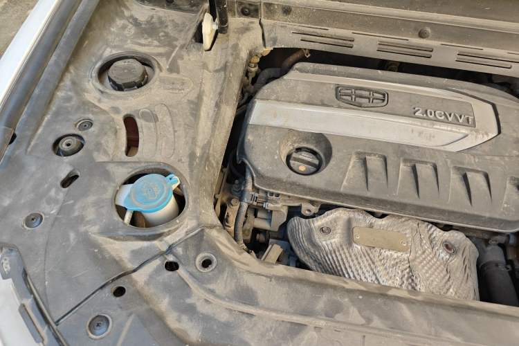 Used Geely Auto Emgrand X7 Sport 2016 2.0L Manual Smart Connect Version Engine Bay Right