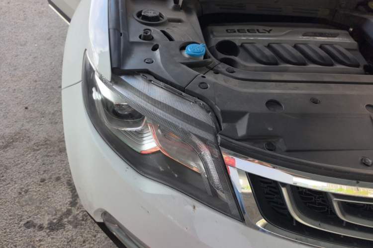 Used Geely Auto Emgrand X7 Sport 2016 1.8TD Automatic Smart Model Engine Bay Right