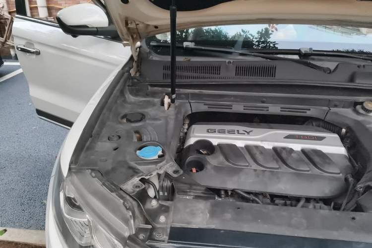 Used Geely Auto Emgrand X7 Sport 2016 1.8TD Automatic ZhiZun Version Engine Bay Right