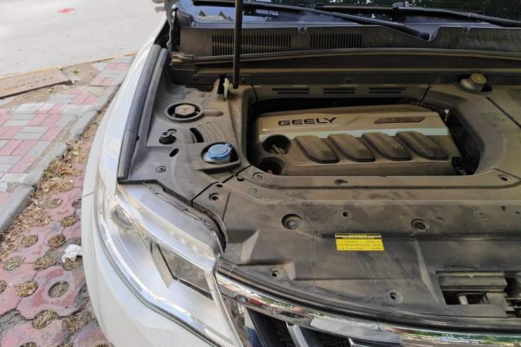Used Geely Auto Emgrand X7 Sport 2016 1.8TD Automatic ZhiShang Model Engine Bay Right