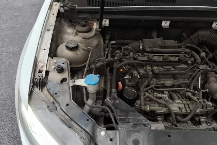 Used Geely Auto Emgrand X7 Sport 2016 1.8TD Automatic ZhiZun Version Engine Bay Right