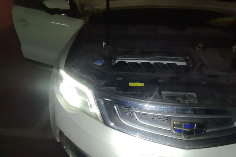 Used Geely Auto Emgrand X7 Sport 2016 1.8TD Automatic ZhiZun Version Engine Bay Right