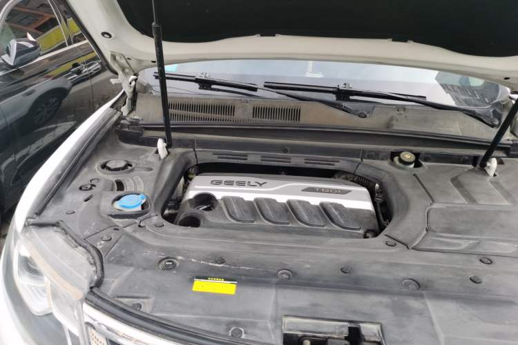 Used Geely Auto Emgrand X7 Sport 2016 1.8TD Automatic ZhiZun Version Engine Bay Right