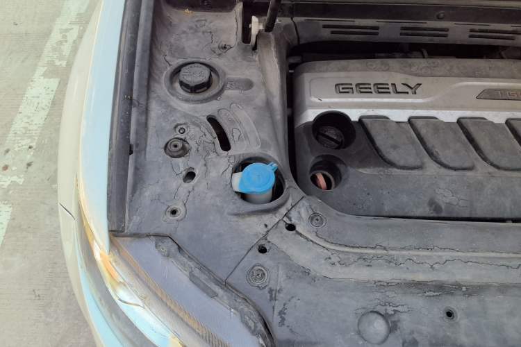 Used Geely Auto Emgrand X7 Sport 2016 1.8TD Automatic ZhiZun Version Engine Bay Right