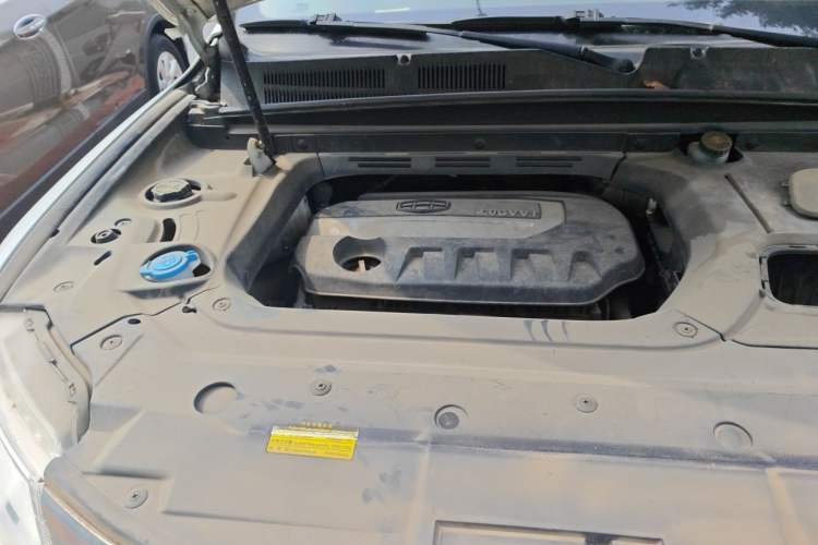 Used Geely Auto Emgrand X7 Sport 2016 2.0L Manual ZhiShang Version Engine Bay Right