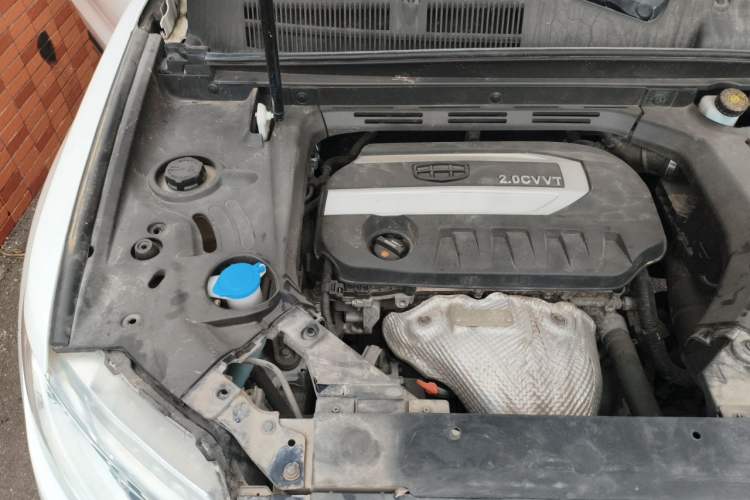 Used Geely Auto Emgrand X7 Sport 2016 2.0L Manual Smart Connect Version Engine Bay Right
