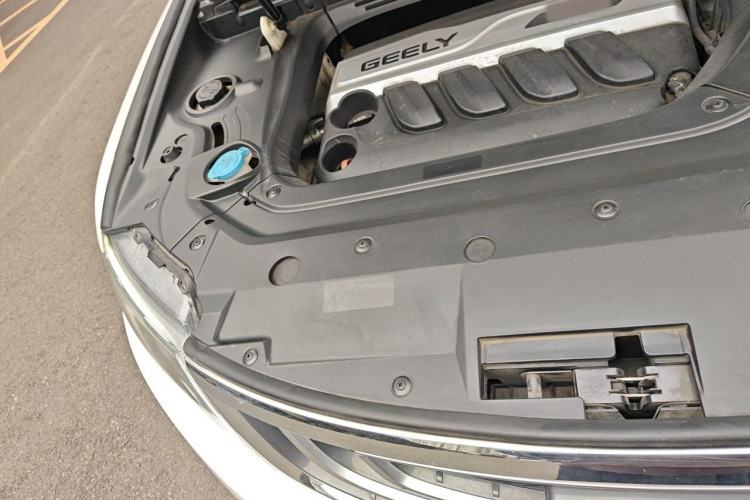 Used Geely Auto Emgrand X7 Sport 2016 1.8TD Automatic Smart Model Engine Bay Right