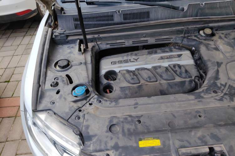Used Geely Auto Emgrand X7 Sport 2016 1.8TD Automatic ZhiShang Model Engine Bay Right