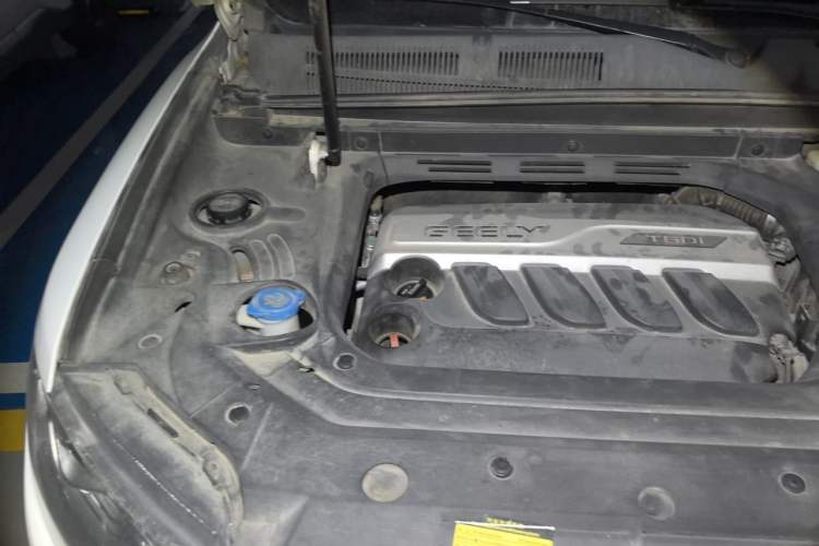 Used Geely Auto Emgrand X7 Sport 2016 1.8TD Automatic Smart Model Engine Bay Right