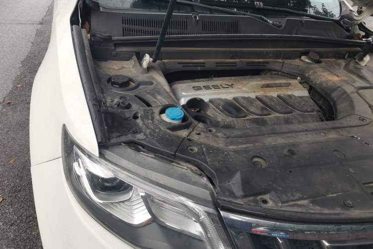 Used Geely Auto Emgrand X7 Sport 2016 1.8TD Automatic Smart Model Engine Bay Right