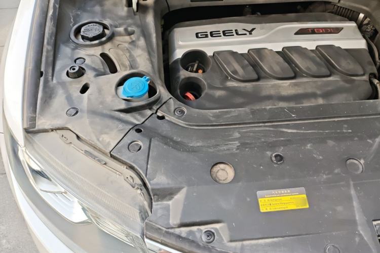 Used Geely Auto Emgrand X7 Sport 2016 1.8TD Automatic ZhiZun Version Engine Bay Right