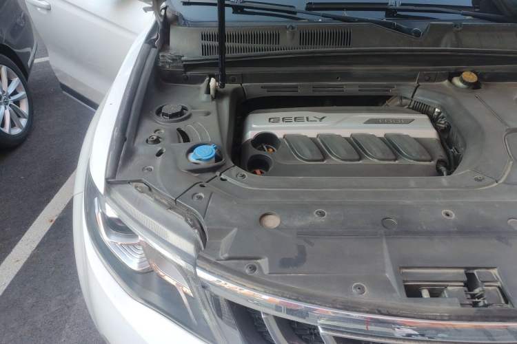 Used Geely Auto Emgrand X7 Sport 2016 1.8TD Automatic Smart Model Engine Bay Right