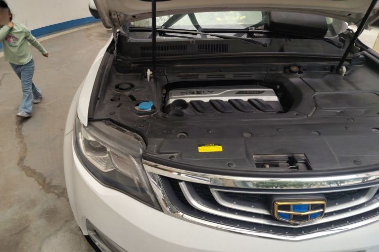 Used Geely Auto Emgrand X7 Sport 2016 1.8TD Automatic ZhiZun Version Engine Bay Right