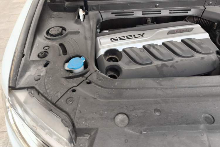 Used Geely Auto Emgrand X7 Sport 2016 1.8TD Automatic ZhiShang Model Engine Bay Right