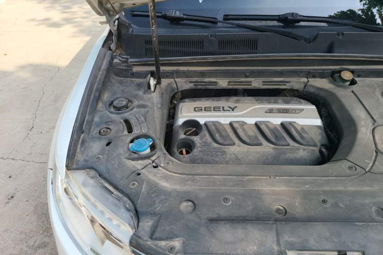 Used Geely Auto Emgrand X7 Sport 2016 1.8TD Automatic ZhiShang Model Engine Bay Right
