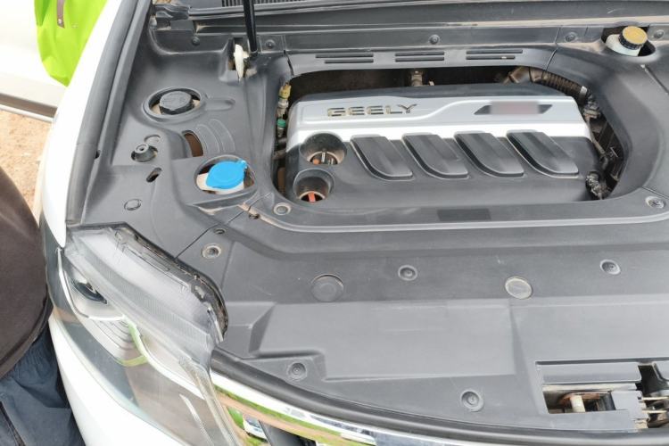 Used Geely Auto Emgrand X7 Sport 2016 1.8TD Manual Smart Edition Engine Bay Right