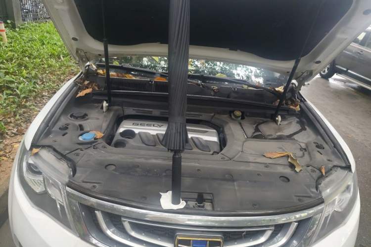 Used Geely Auto Emgrand X7 Sport 2016 1.8TD Automatic ZhiZun Version Engine Bay