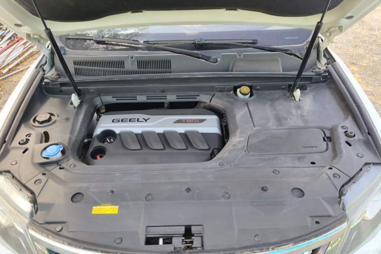 Used Geely Auto Emgrand X7 Sport 2016 1.8TD Automatic Smart Model Engine Bay