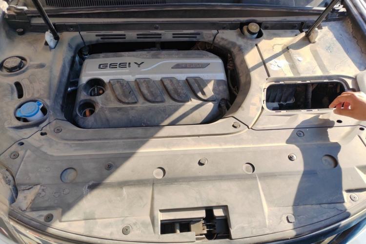 Used Geely Auto Emgrand X7 Sport 2016 1.8TD Automatic ZhiZun Version Engine Bay