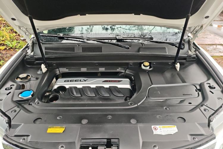 Used Geely Auto Emgrand X7 Sport 2016 1.8TD Automatic All-Wheel Drive Smart Version Engine Bay