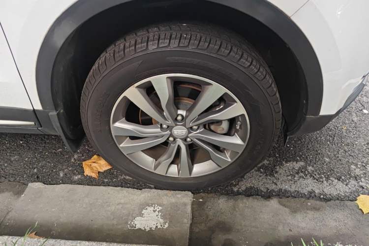 Used Geely Auto Emgrand X7 Sport 2016 1.8TD Automatic Smart Connectivity Version Exterior 1