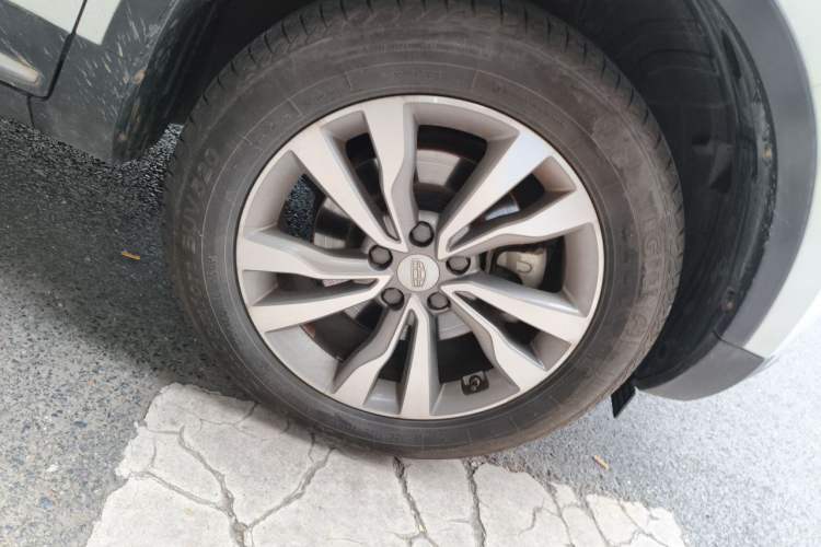 Used Geely Auto Emgrand X7 Sport 2016 1.8TD Automatic Smart Connectivity Version Exterior 1