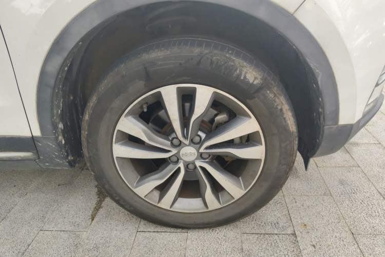 Used Geely Auto Emgrand X7 Sport 2016 1.8TD Automatic Smart Connectivity Version Exterior 1