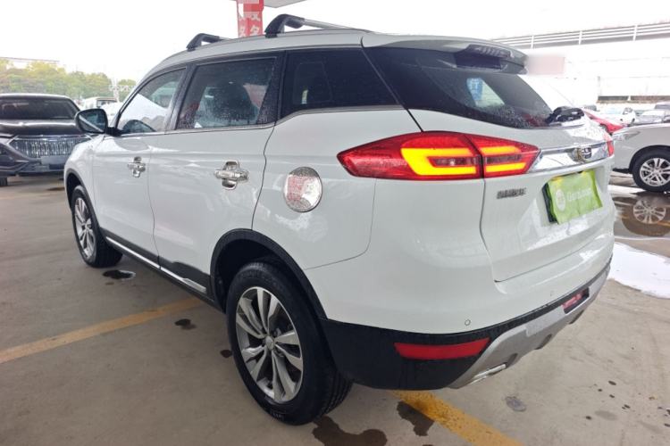 Used Geely Auto Emgrand X7 Sport 2016 2.0L Manual ZhiShang Version Exterior 2