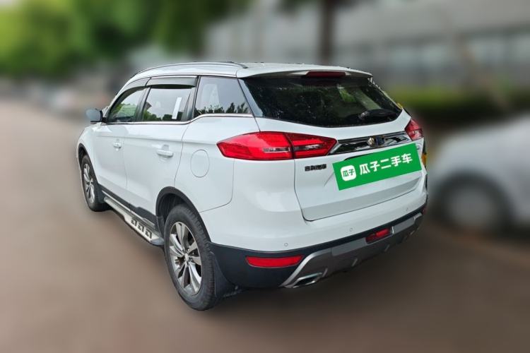 Used Geely Auto Emgrand X7 Sport 2016 2.0L Manual Smart Connect Version Exterior 3
