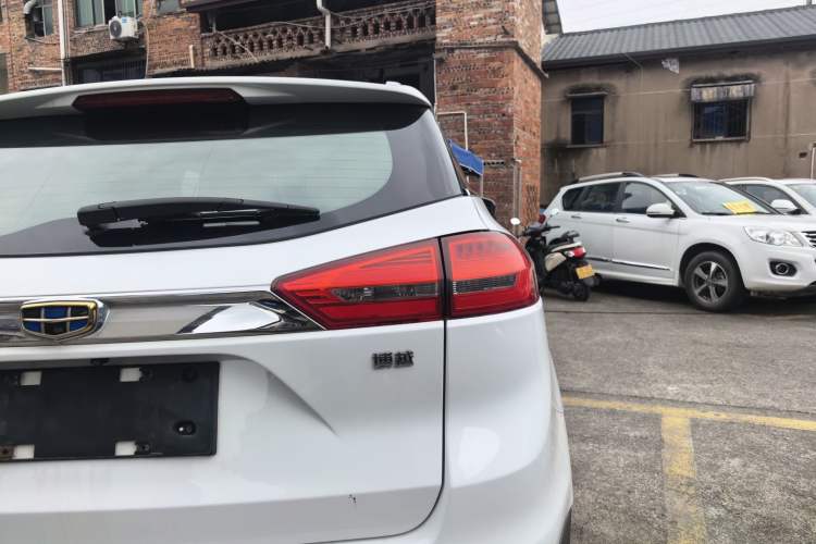 Used Geely Auto Emgrand X7 Sport 2016 1.8TD Automatic Smart Model Exterior 3
