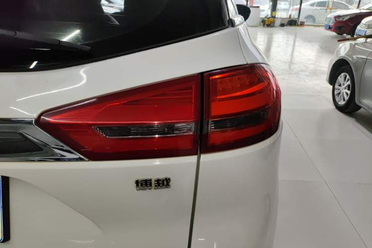 Used Geely Auto Emgrand X7 Sport 2016 1.8TD Automatic ZhiZun Version Exterior 3