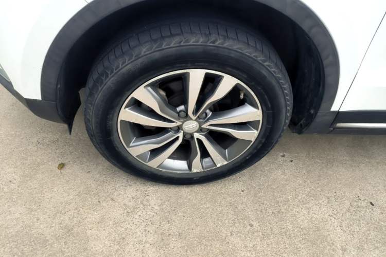 Used Geely Auto Emgrand X7 Sport 2016 1.8TD Automatic Smart Connectivity Version Exterior 4