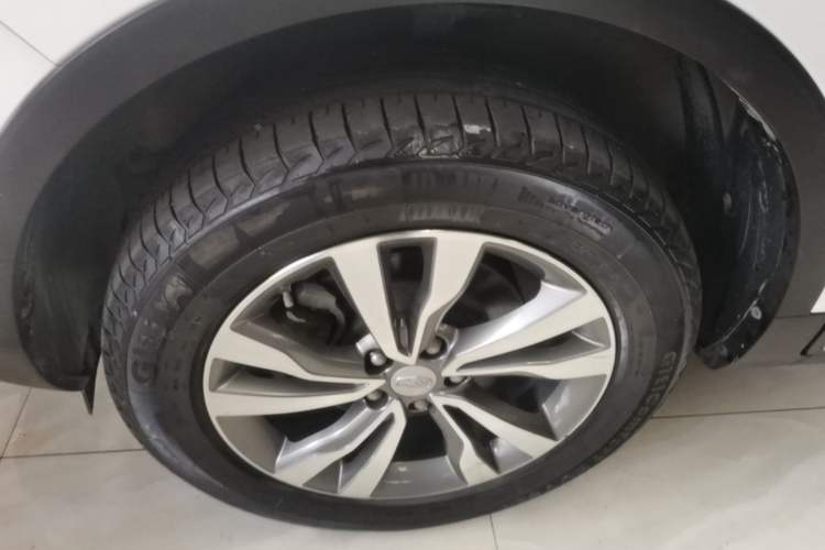 Used Geely Auto Emgrand X7 Sport 2016 2.0L Manual ZhiShang Version Exterior 4