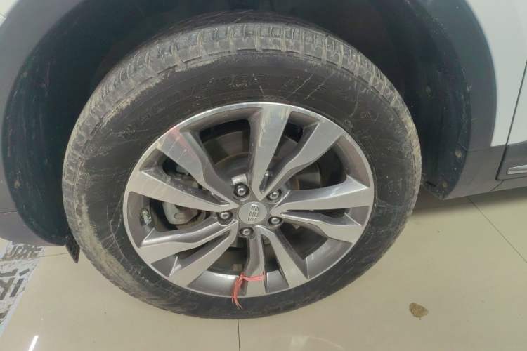 Used Geely Auto Emgrand X7 Sport 2016 1.8TD Automatic ZhiZun Version Exterior 4