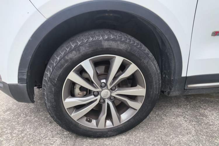 Used Geely Auto Emgrand X7 Sport 2016 1.8TD Automatic Smart Model Exterior 4