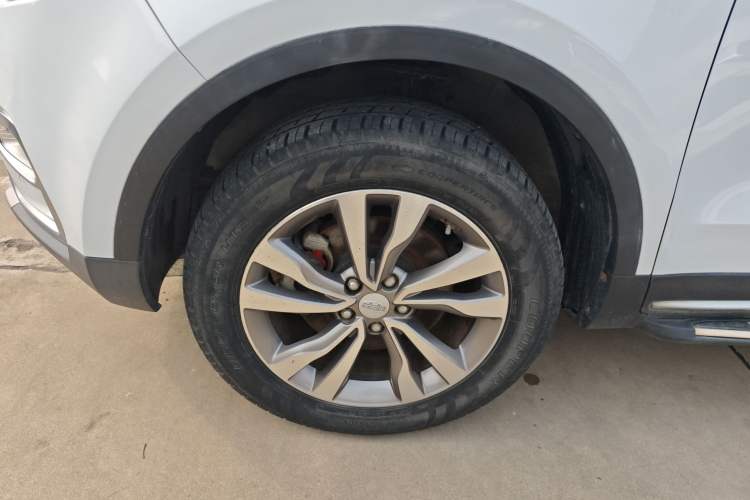 Used Geely Auto Emgrand X7 Sport 2016 2.0L Manual ZhiShang Version Exterior 4