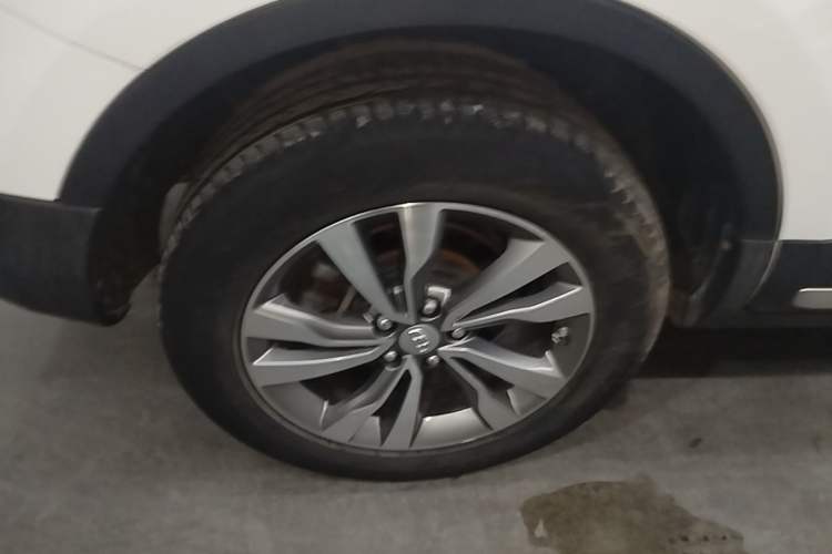 Used Geely Auto Emgrand X7 Sport 2016 1.8TD Automatic ZhiZun Version Exterior 5