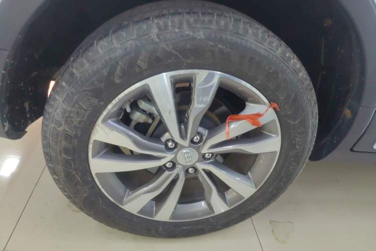 Used Geely Auto Emgrand X7 Sport 2016 1.8TD Automatic ZhiZun Version Exterior 5