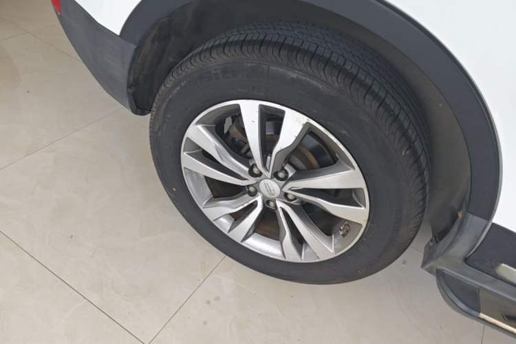 Used Geely Auto Emgrand X7 Sport 2016 1.8TD Automatic ZhiZun Version Exterior 5