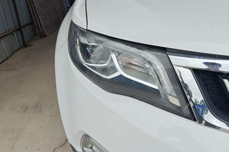 Used Geely Auto Emgrand X7 Sport 2016 1.8TD Automatic Smart Model Exterior 6