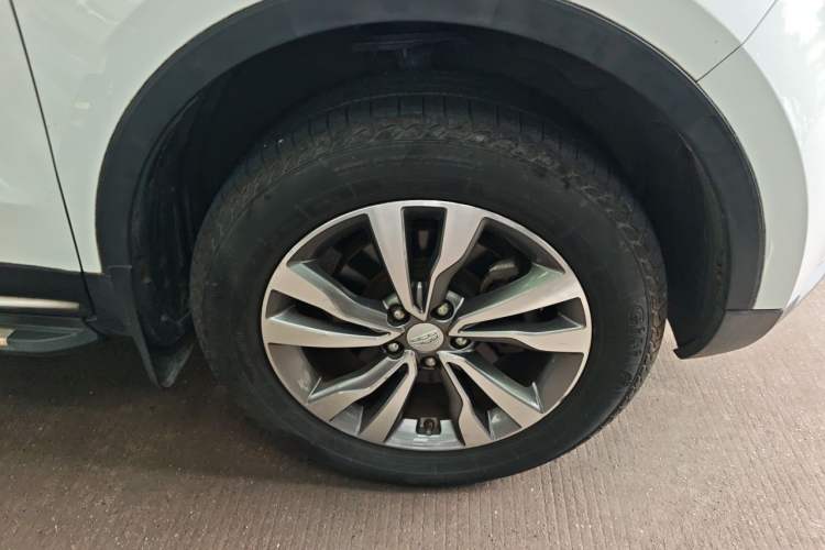 Used Geely Auto Emgrand X7 Sport 2016 2.0L Manual Smart Connect Version Exterior 7