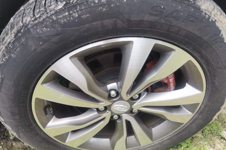 Used Geely Auto Emgrand X7 Sport 2016 1.8TD Automatic ZhiZun Version Exterior 7
