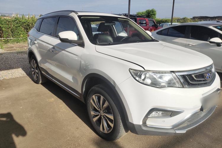 Used Geely Auto Emgrand X7 Sport 2016 2.0L Manual Smart Connect Version Front Right 45 Deg
