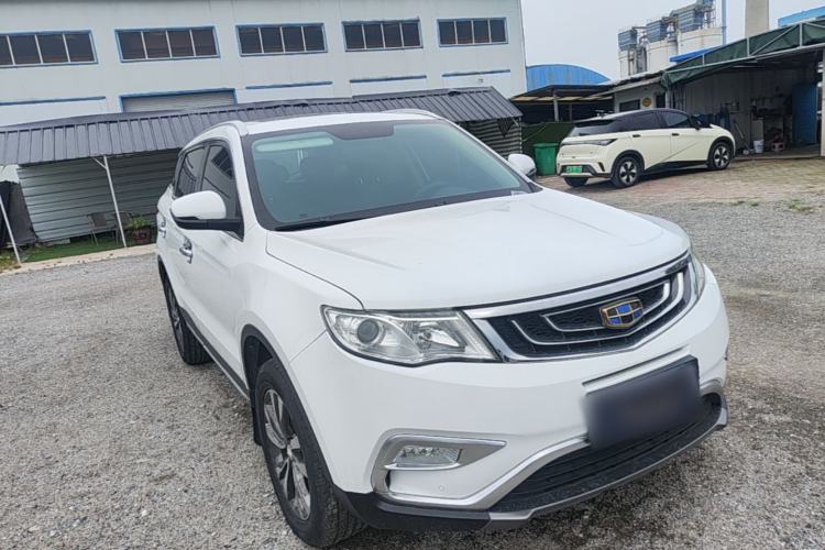 Used Geely Auto Emgrand X7 Sport 2016 2.0L Manual ZhiShang Version Front Right 45 Deg
